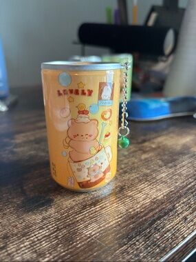 Novelty Cute Brown Bear Travel Mini Wet Wipes Keychain Can Charm NWT